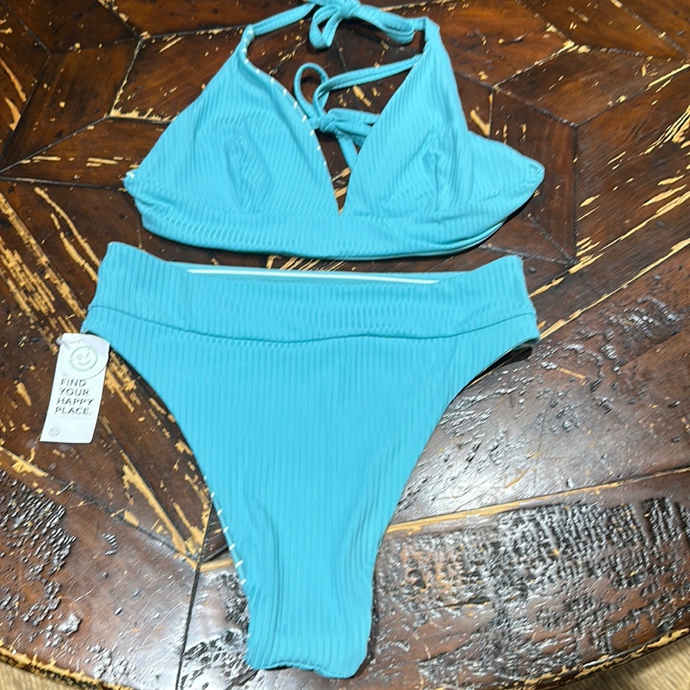 Gilly hicks reversible swimsuit ! sold together !!!